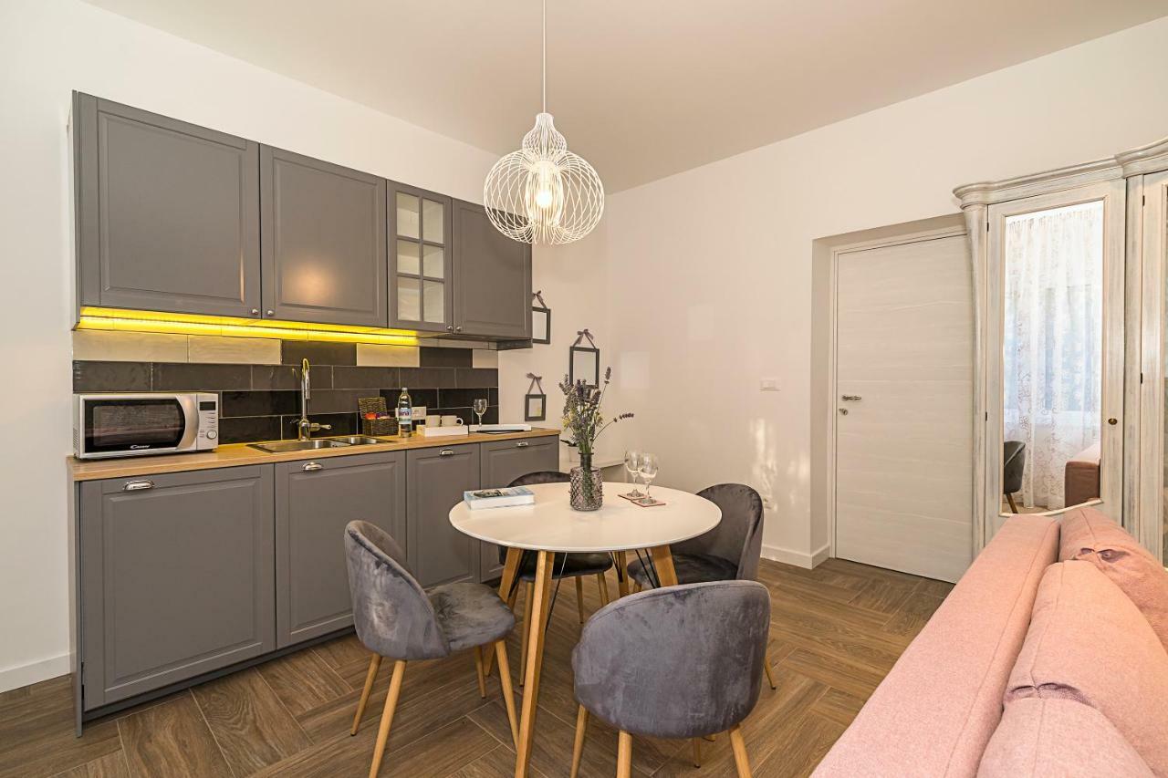 Studio Apartments Marcel Split Dış mekan fotoğraf